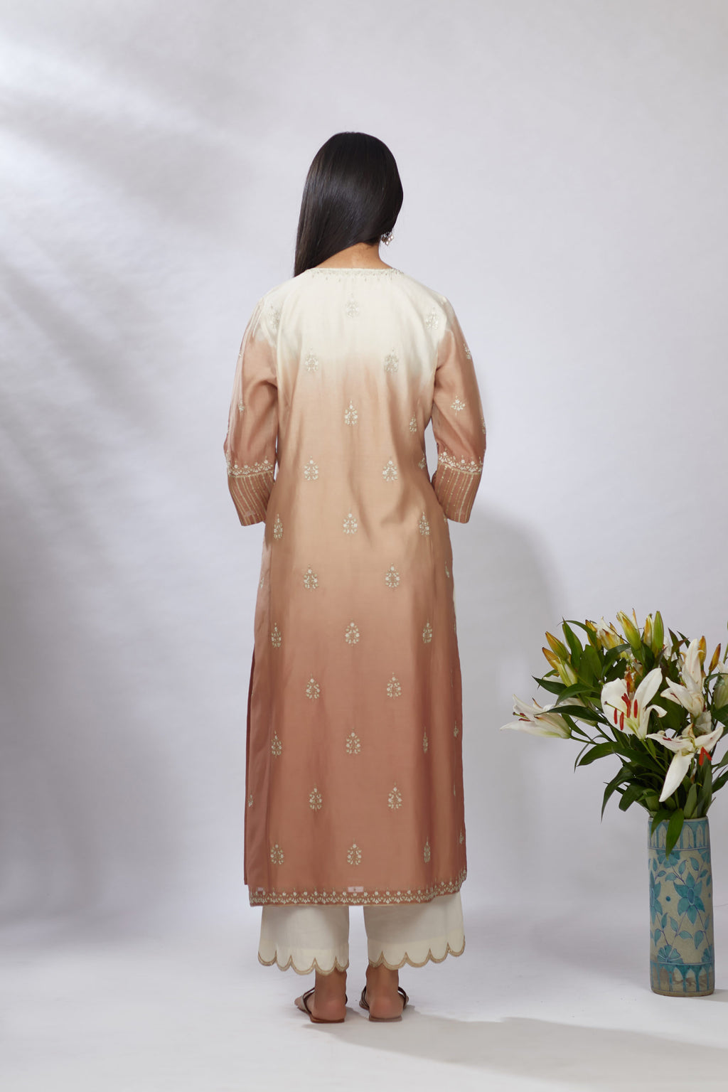 Ombre dyed straight kurta set, detailed with floral thread and zari embroidery