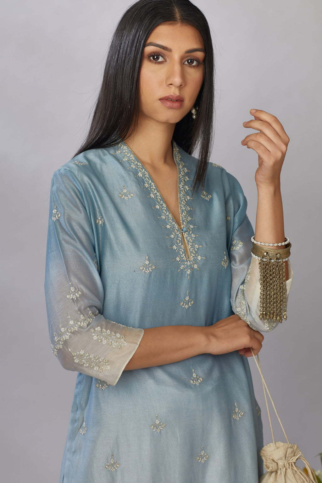 Blue ombre dyed straight kurta set, detailed with floral thread and zari embroidery