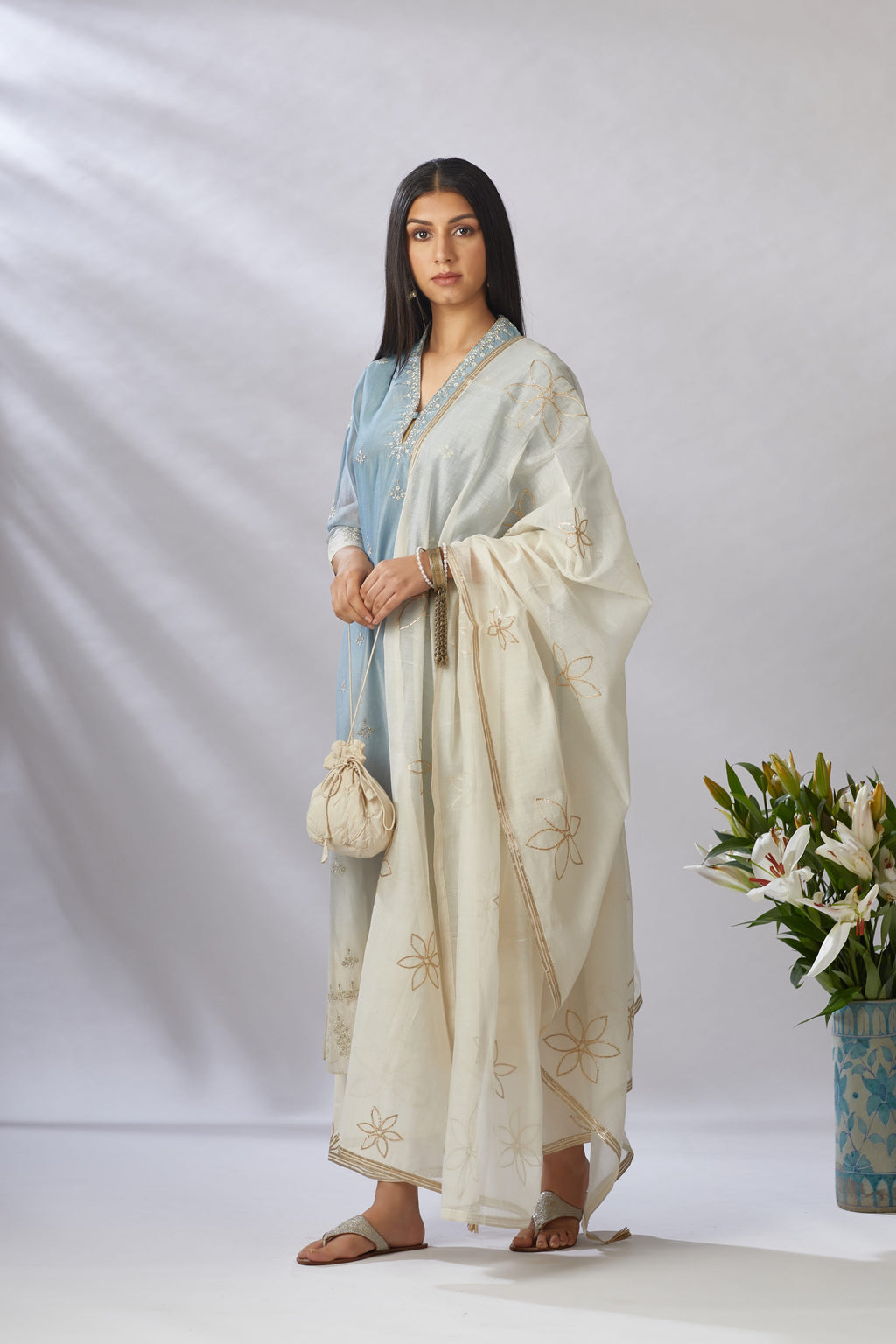 Blue ombre dyed straight kurta set, detailed with floral thread and zari embroidery