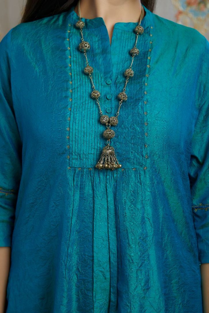 Teal blue hand crushed silk kurta set with pin tucks at placket, highlighted with pulled thread embroidery