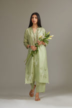Apple Green straight silk crushed kurta set with block print and embellishment