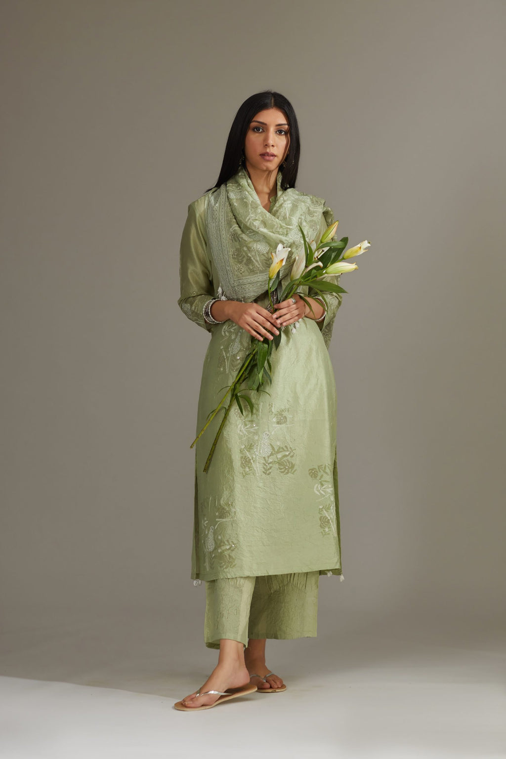 Apple Green straight silk crushed kurta set with block print and embellishment