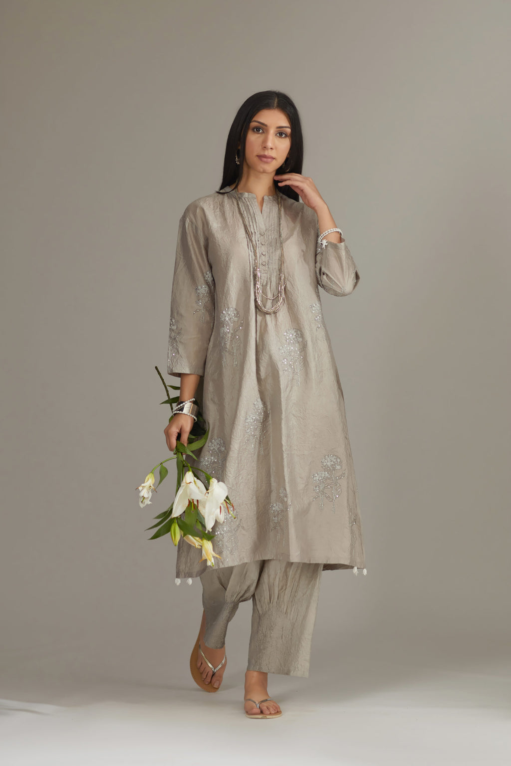 Grey hand crushed, block printed and embellished silk kurta set with pin tucks at placket