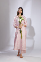 Pink hand crushed silk kurta set with block print and embellishment